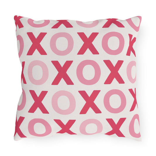 Valentines Day Outdoor Pillows, XOXO Decorative Pillow, Love Sofa Cushion, Cute Heart Accent Pillow, Romantic Patio Pillow