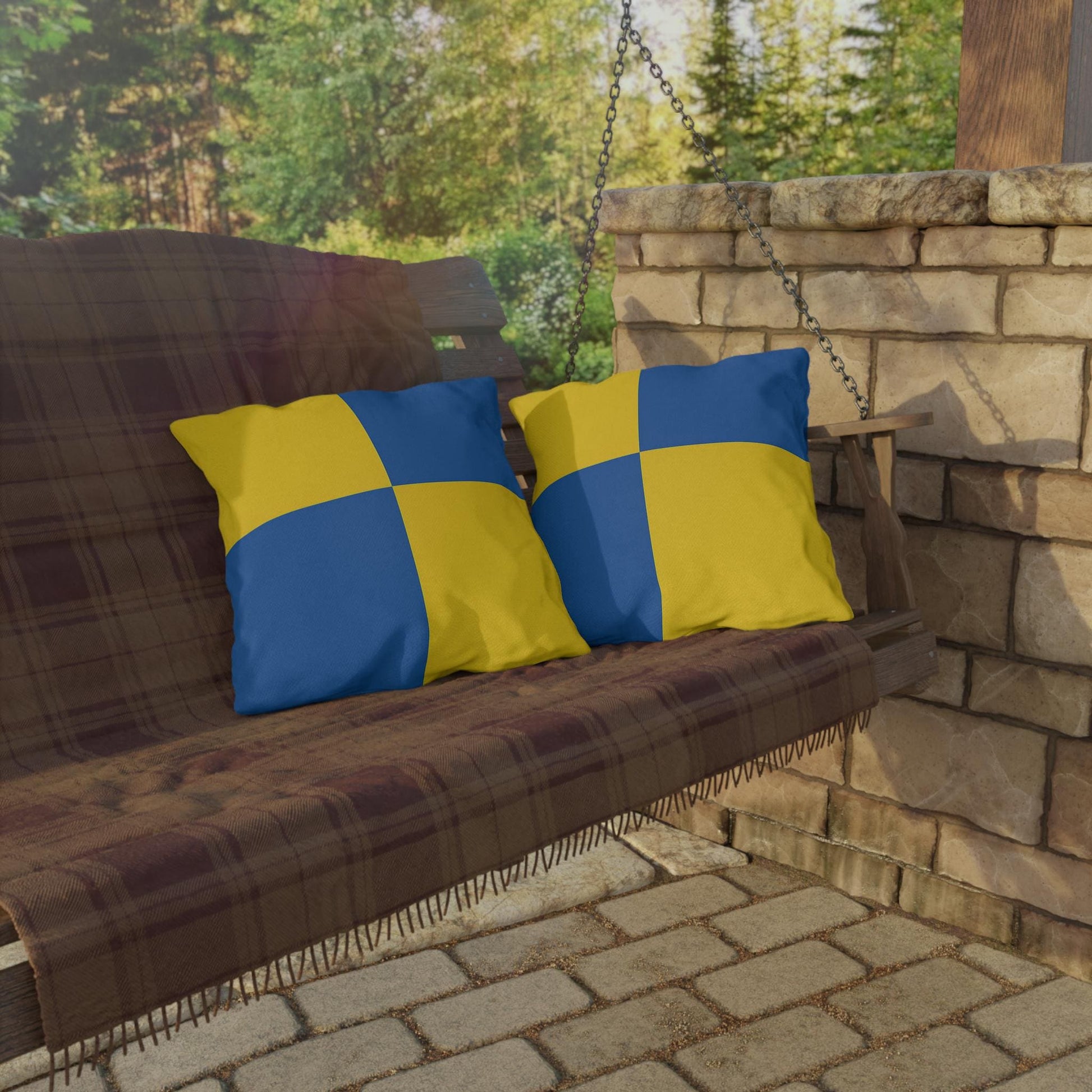 Nautical Flag W Outdoor Pillow - Boat Yacht Lovers Coastal House Decor, Beach House Pillow, Ocean Theme Cushion, Patio Pillow Cover, Sea