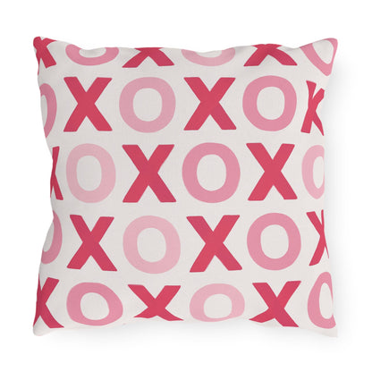 Valentines Day Outdoor Pillows, XOXO Decorative Pillow, Love Sofa Cushion, Cute Heart Accent Pillow, Romantic Patio Pillow
