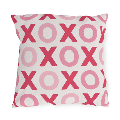 Valentines Day Outdoor Pillows, XOXO Decorative Pillow, Love Sofa Cushion, Cute Heart Accent Pillow, Romantic Patio Pillow